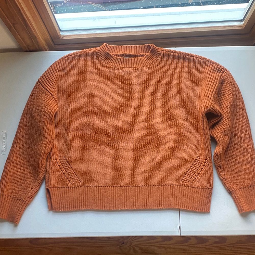 Women’s Cable knit Sweater